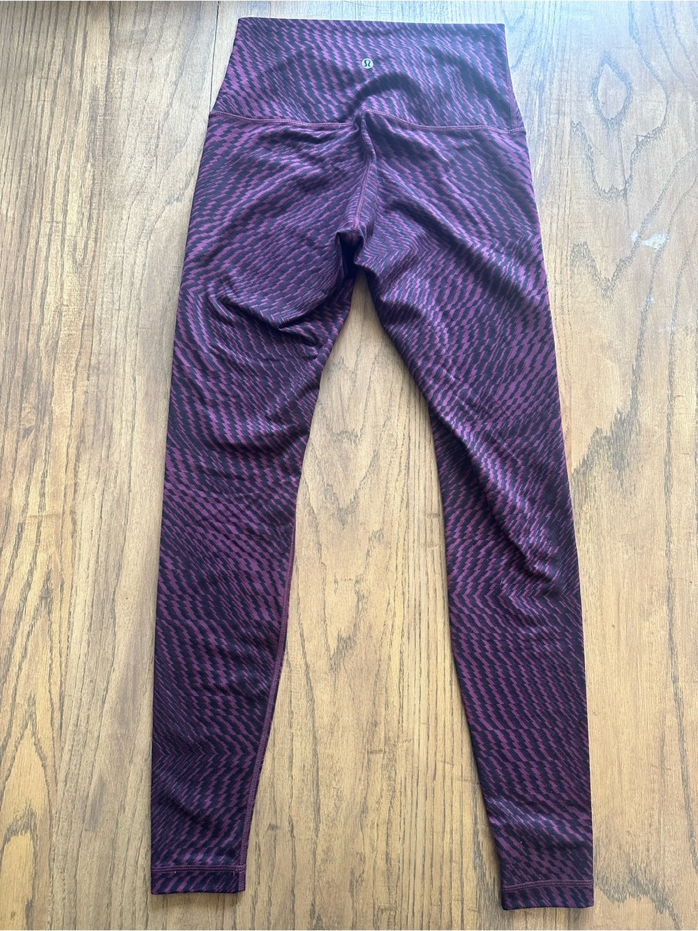 Lululemon Full Length Legging Purple & Black Patterned High-Waist Comfy Size 8 - Picture 3 of 8